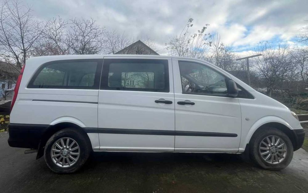 Продам автомобіль Mercedes-Benz Vito 2005