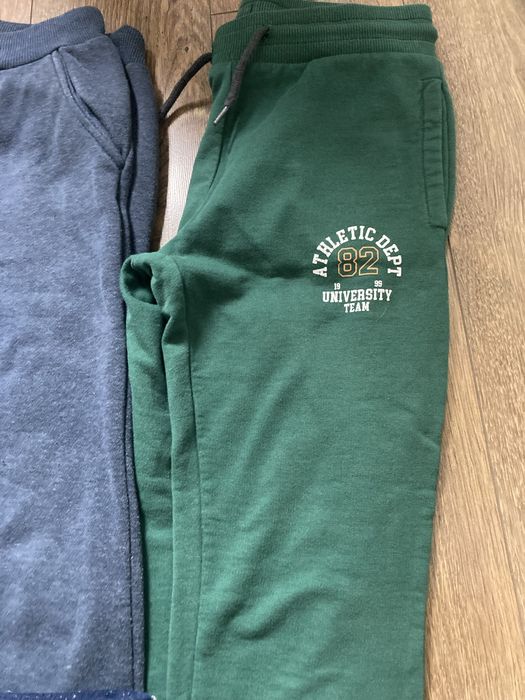 Spodnie chlopiece dresowe 6 par