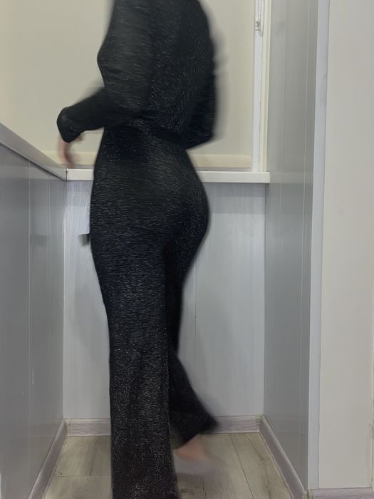 Комбинезон сияющий, приталенный, размер S