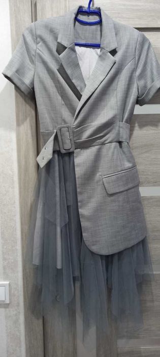 Новое оригинальное платье