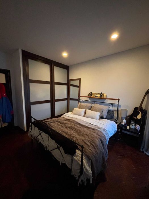 Quarto na covilhã disponível desde fevereiro até julho. 220€ por mês