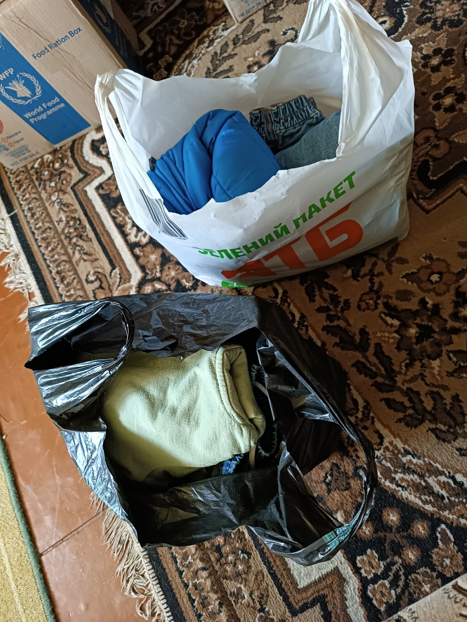 Дитячі речі на хлопчика і дівчинку