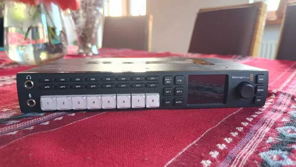 Mikser video Blackmagic Atem + akcesoria.