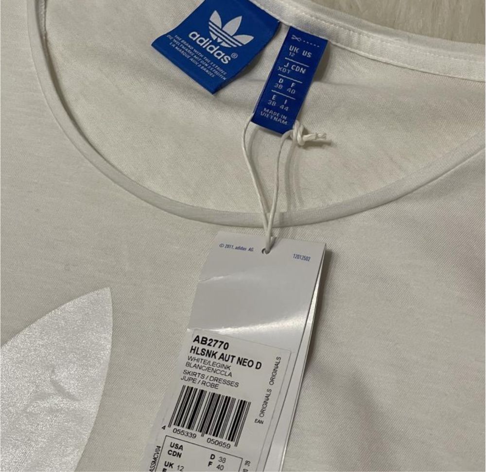 Нова жіноча спортивна сукня плаття adidas l оригінал
