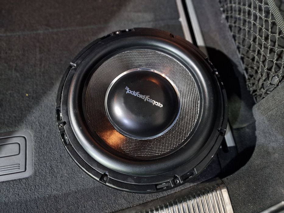 Skrzynia basowa subwoofer tuba Głośnik 30 cm Rockford Fosgate T1S1-12