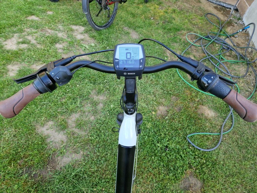 Rower elektryczny Gazelle Grenoble c7