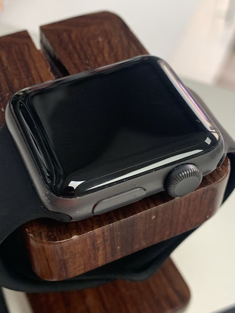 Оригінальні  Apple watch series 3 38 mm