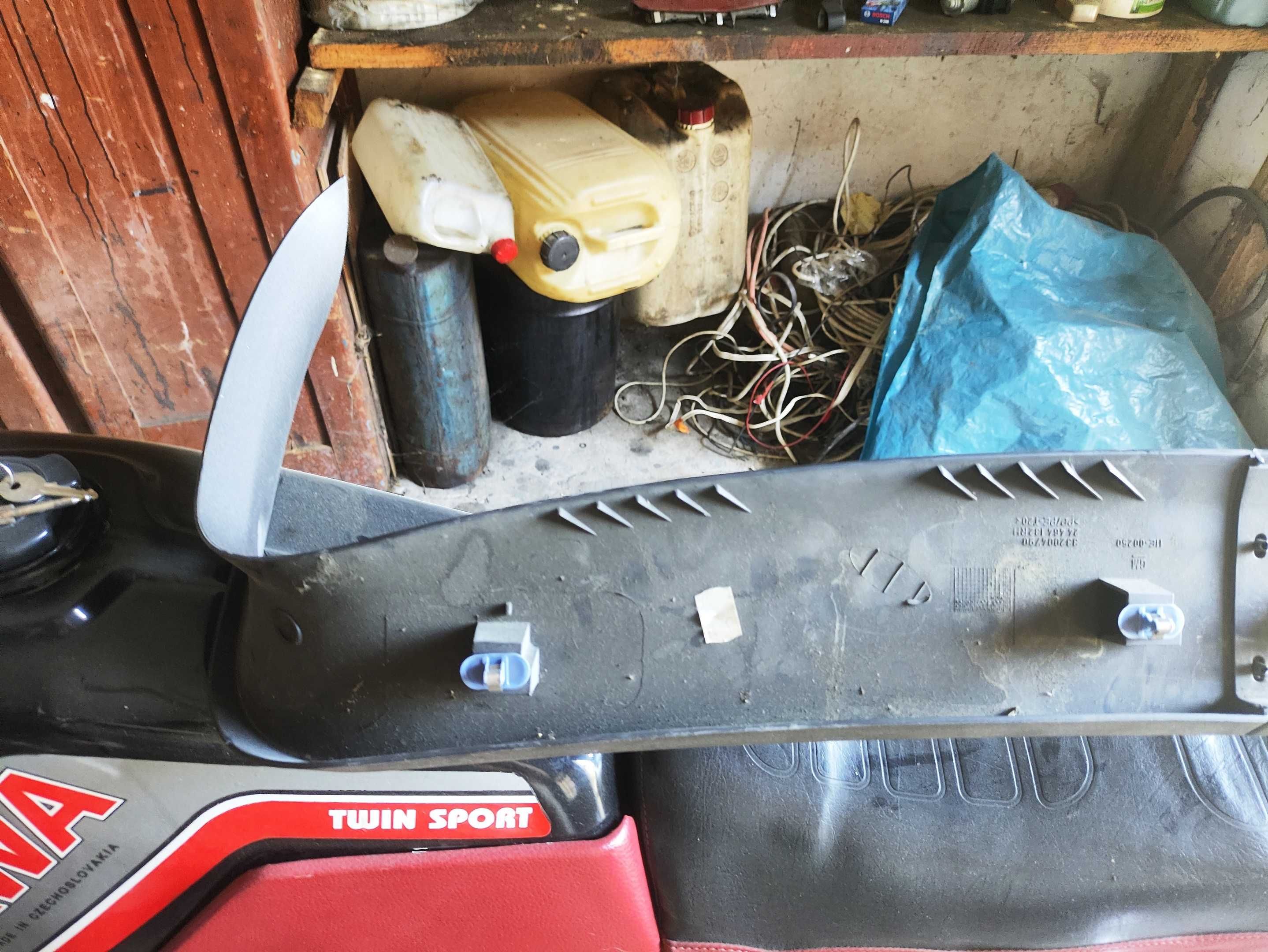Tapicerka plastiki tylnej klapy bagażnika Opel Astra H GTC,Wys.darmowa