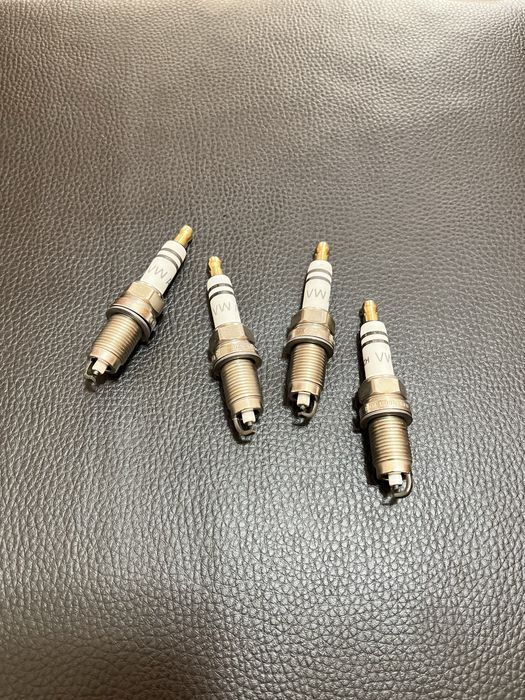 Свечи зажигания VAG 101905601F
