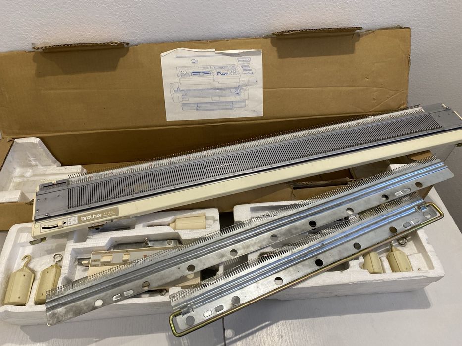 Brother kr 830, друга фонтура (передня, додаткова, вязальна машина)