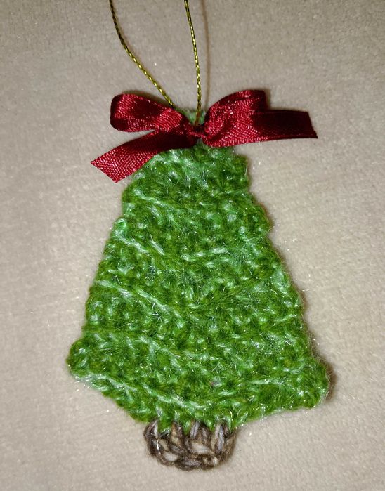 В'язані ялинки декор