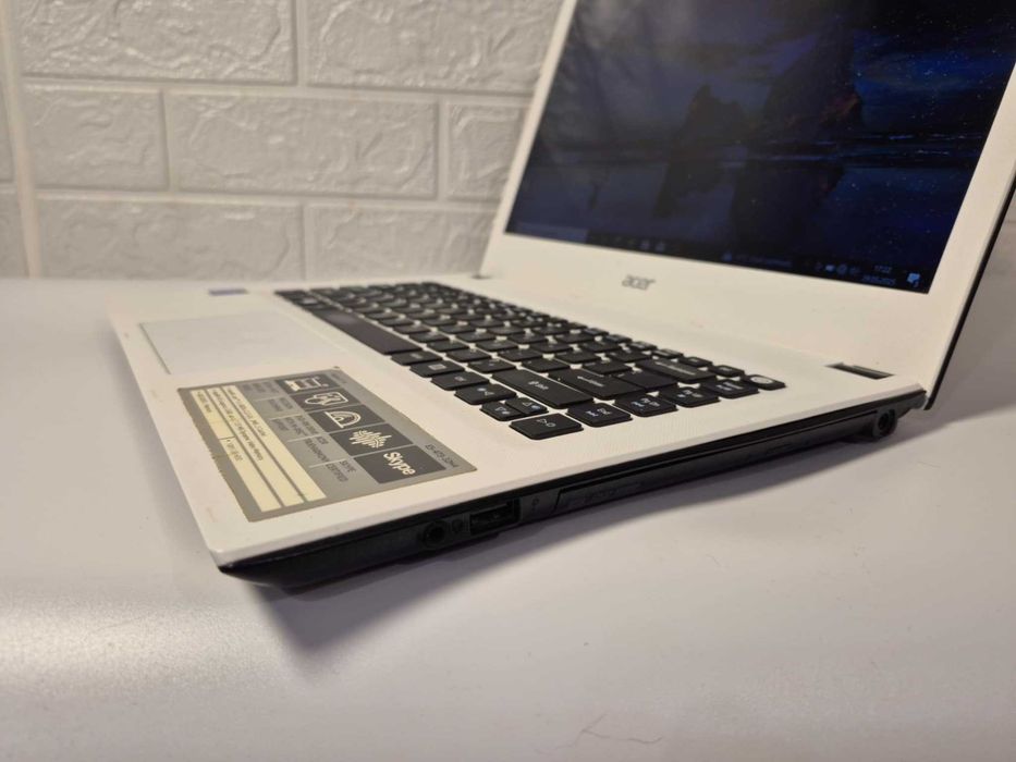 ACER Aspire IntelCore i3/8GbDDR/SSD128/NowaBateria