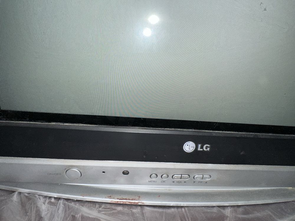 Телевизор LG ,