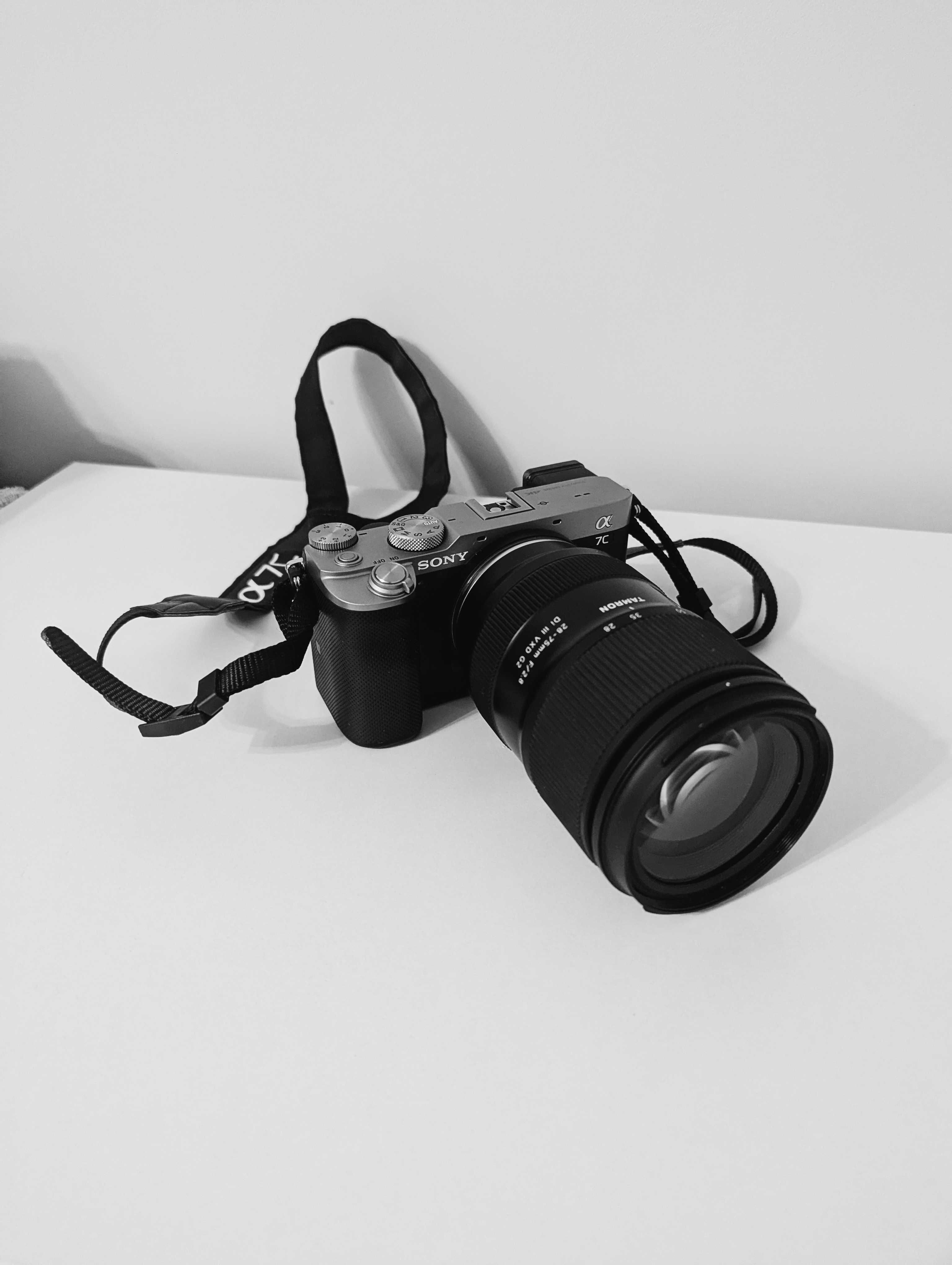 Sony A7C (I generacji) + Tamron 28-75mm F/2.8 Sony E – stan idealny