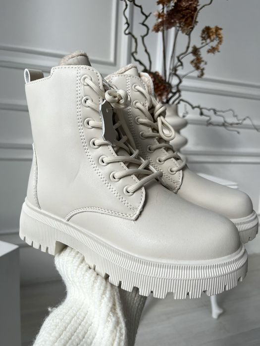 Зимові чоботи, бежеві черевики, хутро