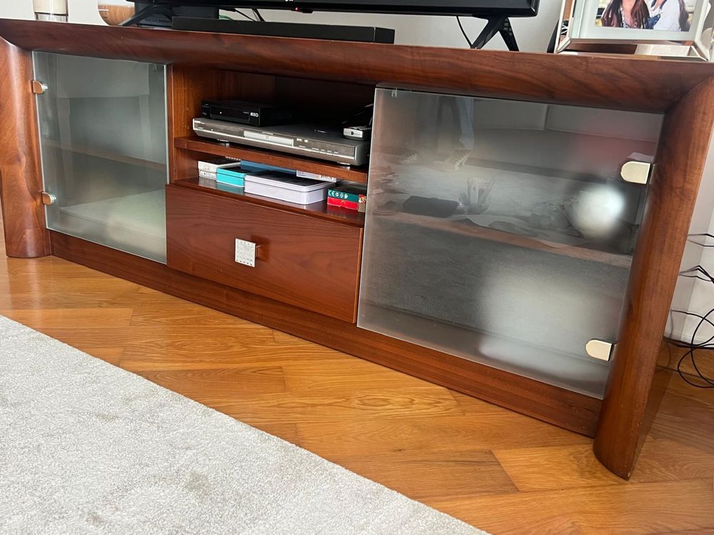 Movel TV em nogueira como novo
