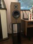 Standy do kolumn Pylon Diamond 18 mkI