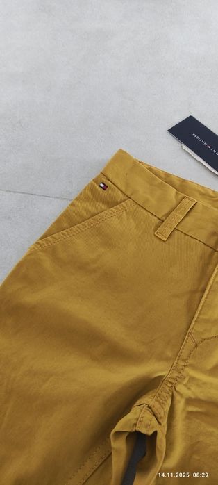Spodnie materiałowe Tommy Hilfiger. 128cm. NOWE.