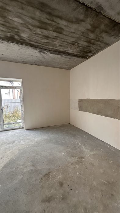 Якісний будинок з цегли на Весняному провулку