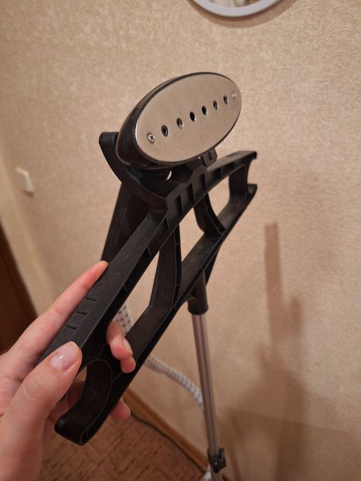 Відпарювач для одягу