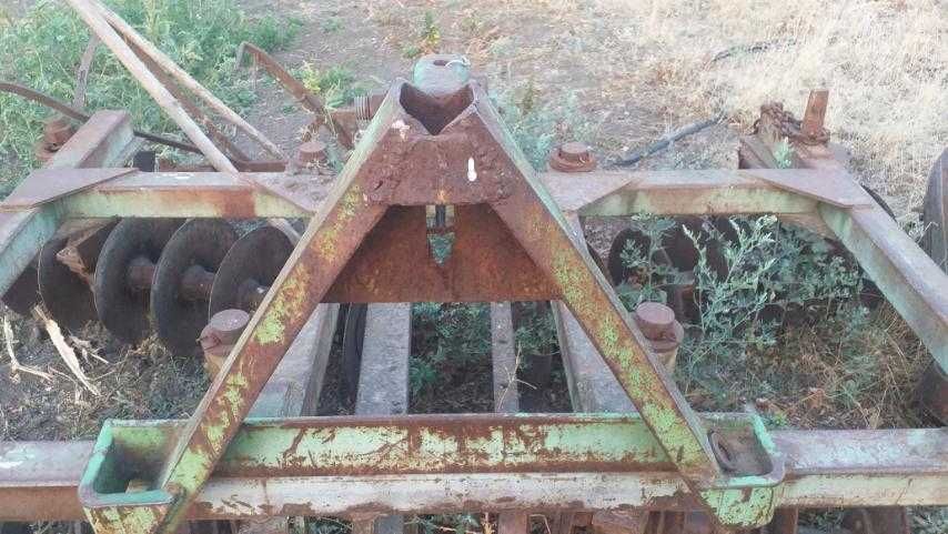 Продам дискову борону