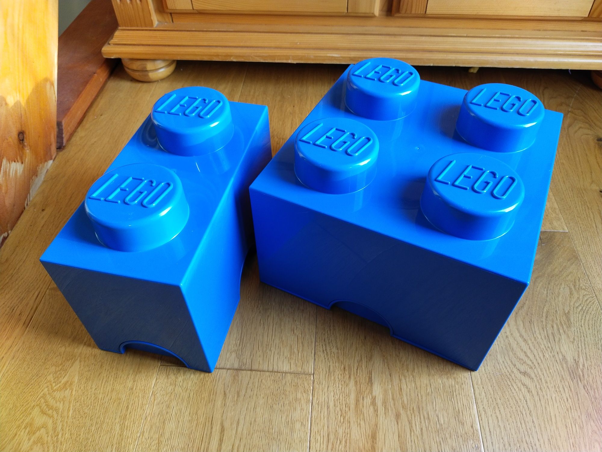 Pudełko klocek LEGO, na klocki 4 i 2
