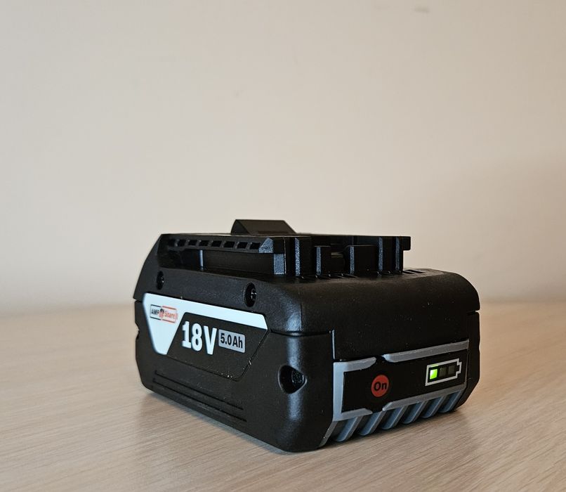 Акумуляторна батарея Bosch GBA 18V 5.0 Ah Professional