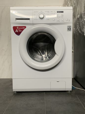 Máquina de Lavar a Roupa LG - Impecável! Económica!