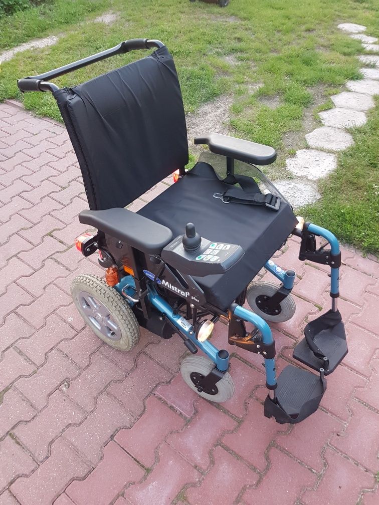 Wózek inwalidzki Invacare Mistral3 plus