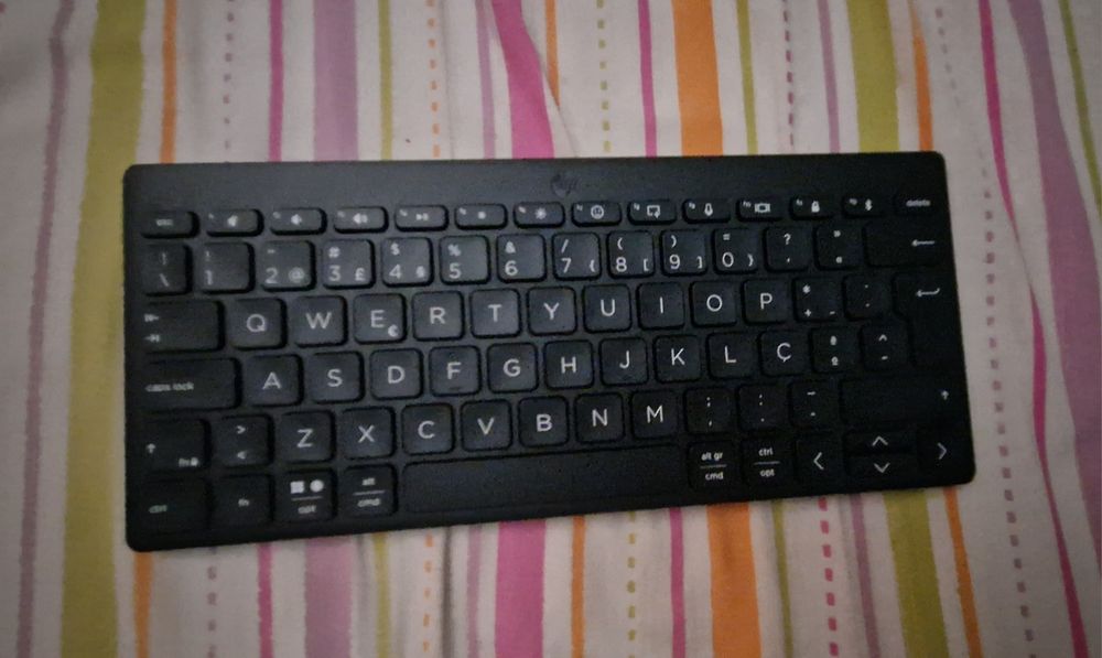 HP Bluetooth Keyboard64552777367427123