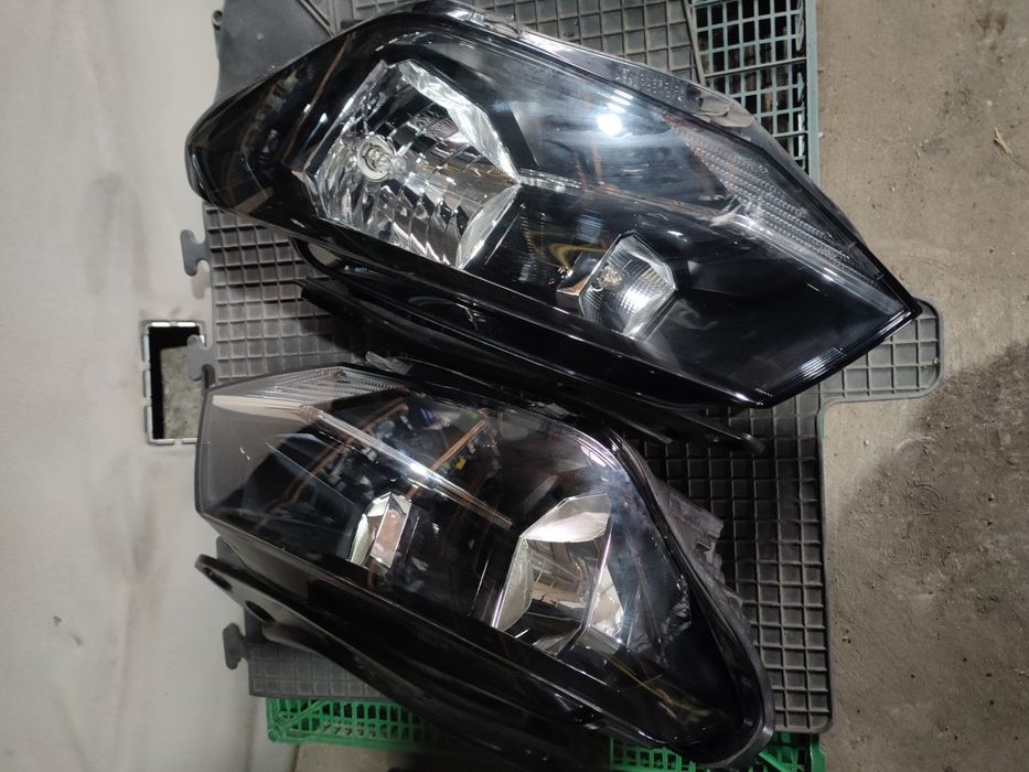 Фара передня Caddy 3