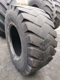 Opona 500/70R24 ( 19.5 R24 )  Firestone Utility Duraforce