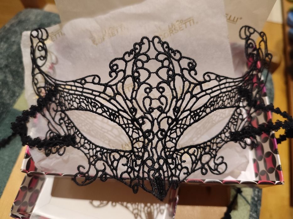Еротична маска з гепюру Mask black LivCo Livia Corsetti - маскарадна