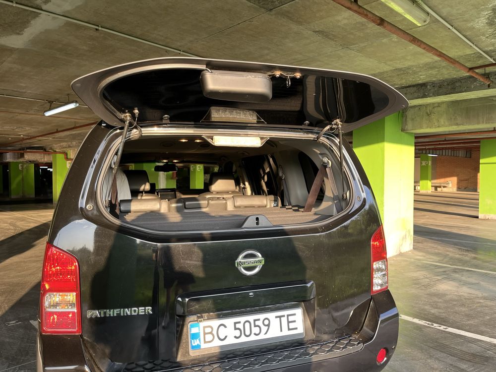 Nissan Pathfinder 2011