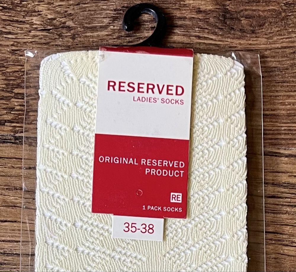 Skarpety ażurowe Reserved