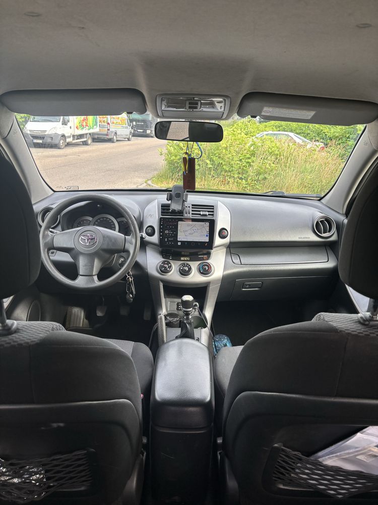 Toyota RAV-4 2.2 D 4x4 Właściciel/Hak/Box