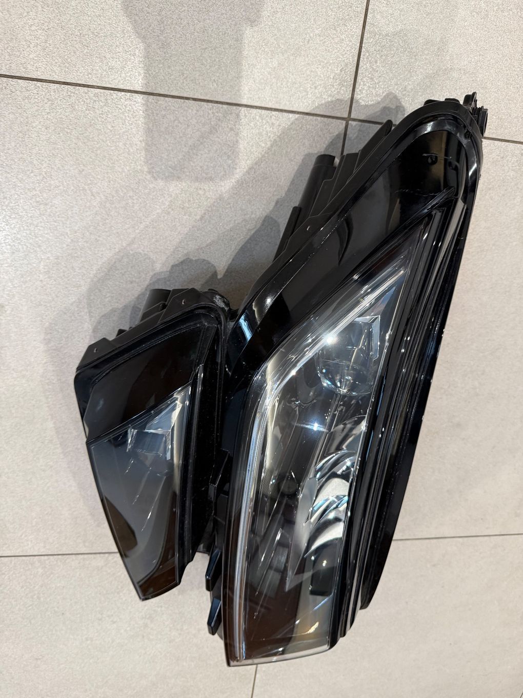 Lampa prawa Skoda Kodiaq  16-21 R. . Full led