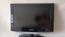Telewizor SAMSUNG  26 cali  - starszy model