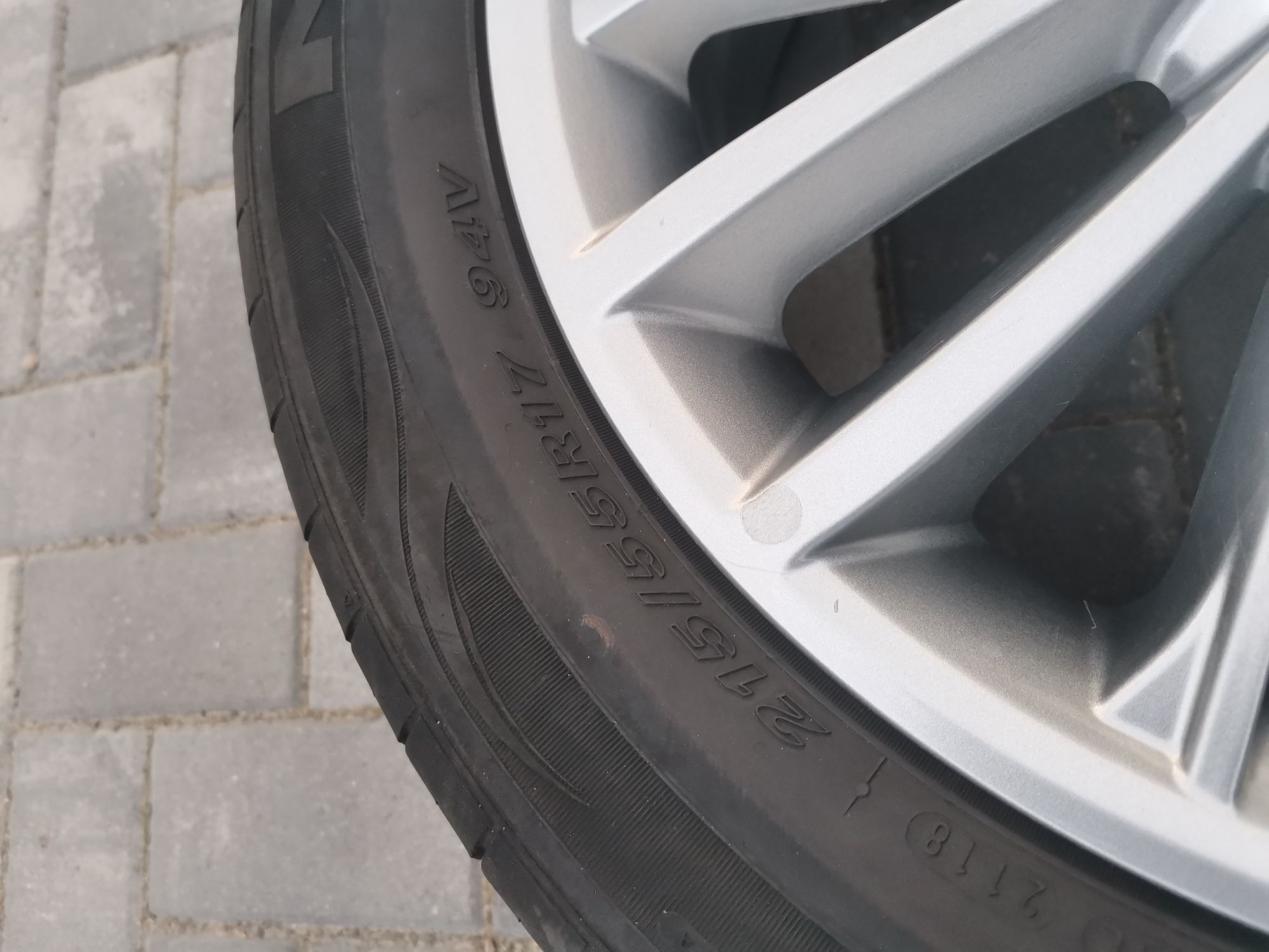 4 Opony letnie Nexen Nfera SU1 215/55 R17 94 V