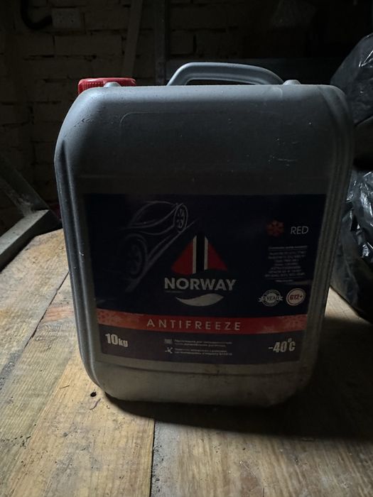 Антифриз красный канистры по 10л