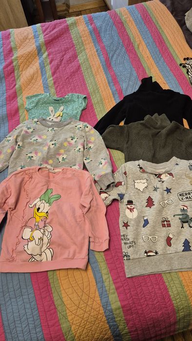 Віддам пакет одягу для дівчинки 92-98см