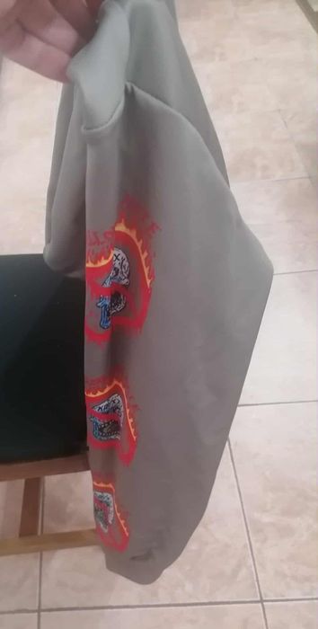 Hoodie completamente novo