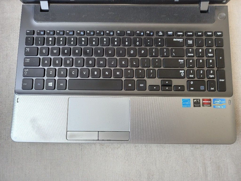 Laptop Samsung NP350V5C