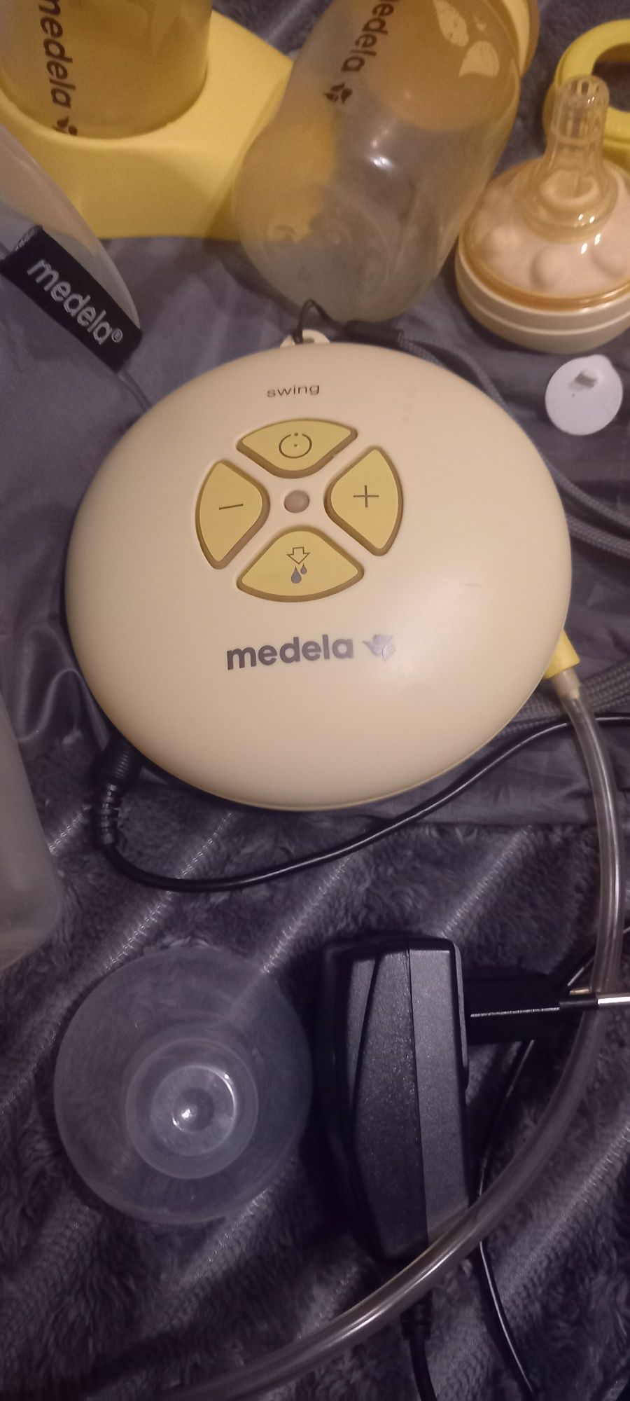 Laktator elektryczny Medela i akcesoria