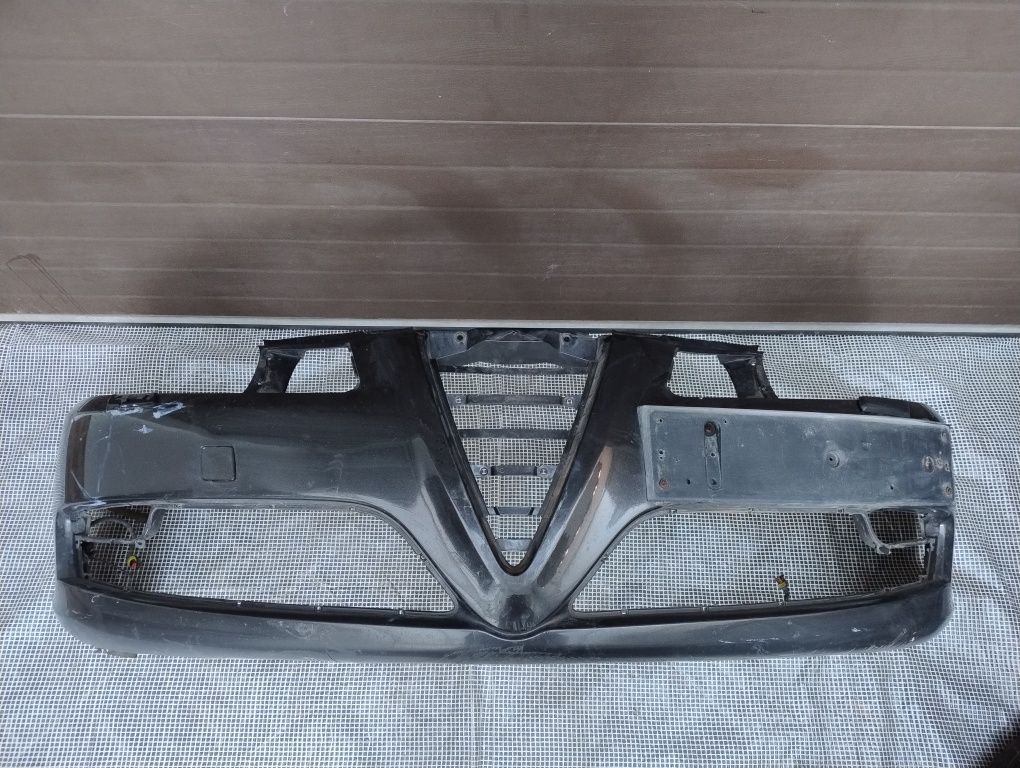 Alfa Romeo GT zderzak przód spryskiwacze pod xenon wysyłka