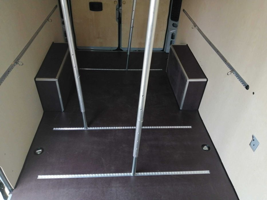 Zabudowa samochodu dostawczego Fiat Ducato L4H2