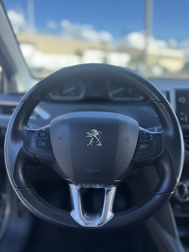Peugeot 2008 1.2 PureTech Style