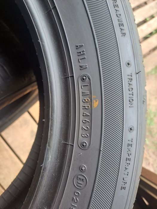 Opony 215 55 R17 Falken Ziex Ze310