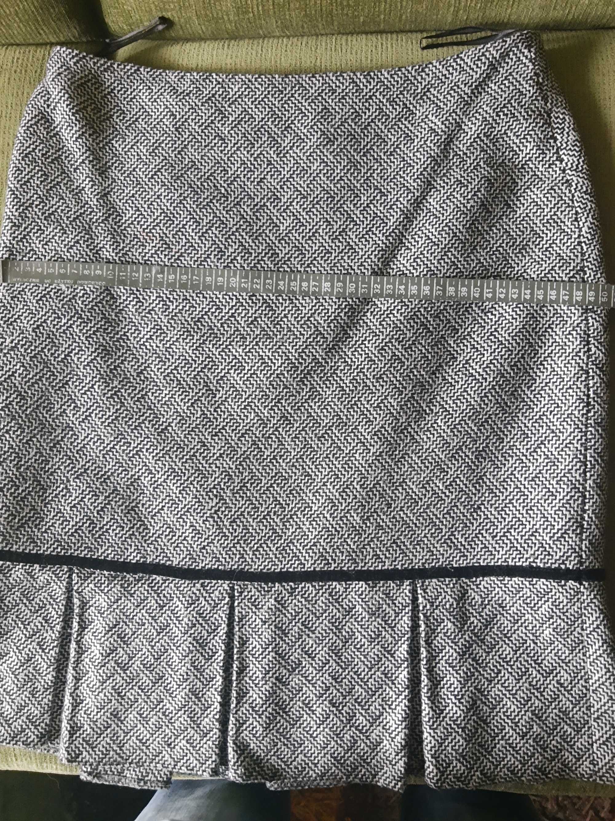 Spódnica ciepła 40-42, z podszewką, wzór jodełka, plisy, oryg. fason