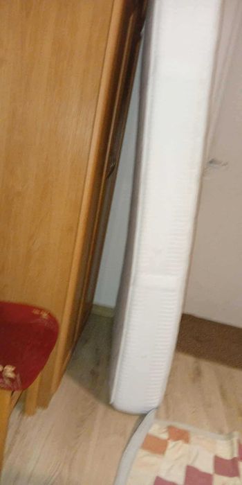 Materac 90x200 gr.22cm na sprężynach pianka latex używ.
